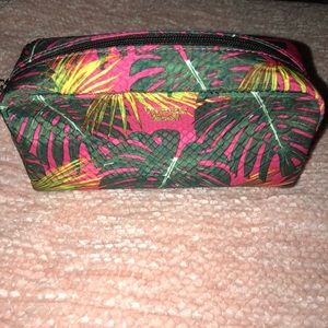 VICTORIA SECERT HAWAIIAN COSMETICS BAG